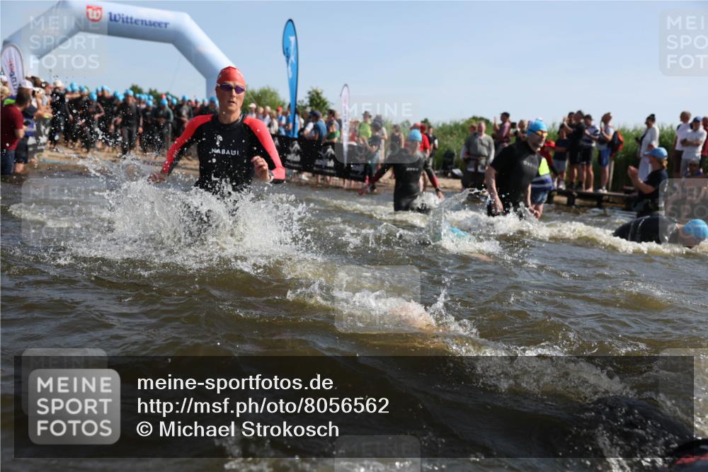 22.06.2025 - Viking Triathlon Michael Strokosch http://msf.ph/oto/8056562 22.06.2025 10:04:07 Schwimmen 156, 199, 220, 240, 313, 315, 351, 370, 433, 448, 474, 529, 614, 639, 657 meine-sportfotos.de