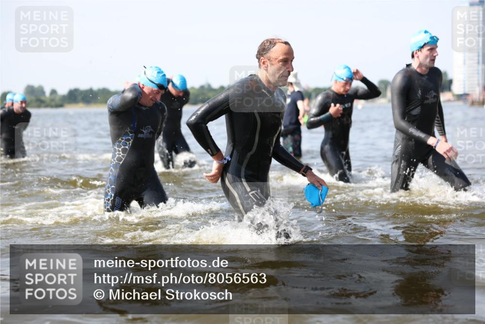22.06.2025 - Viking Triathlon Michael Strokosch http://msf.ph/oto/8056563 22.06.2025 10:31:41 Schwimmen 98, 99, 124, 125, 137, 158, 189, 224, 340, 350, 507, 555, 613, 648 meine-sportfotos.de