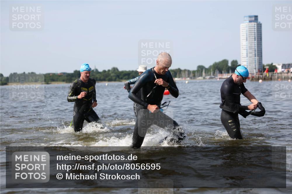 22.06.2025 - Viking Triathlon Michael Strokosch http://msf.ph/oto/8056595 22.06.2025 10:31:47 Schwimmen 87, 98, 99, 124, 125, 137, 158, 189, 224, 340, 350, 435, 507, 555, 658 meine-sportfotos.de