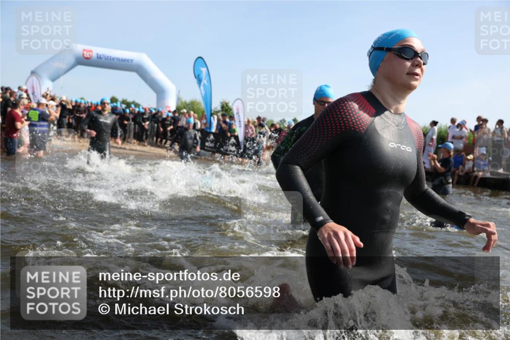 22.06.2025 - Viking Triathlon Michael Strokosch http://msf.ph/oto/8056598 22.06.2025 10:04:26 Schwimmen 115, 146, 195, 209, 239, 253, 335, 375, 377, 408, 419, 447, 457, 506, 629 meine-sportfotos.de