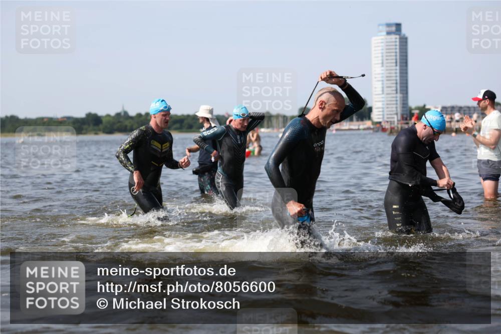 22.06.2025 - Viking Triathlon Michael Strokosch http://msf.ph/oto/8056600 22.06.2025 10:31:48 Schwimmen 87, 98, 99, 124, 125, 137, 158, 189, 224, 340, 350, 435, 449, 507, 555, 658 meine-sportfotos.de