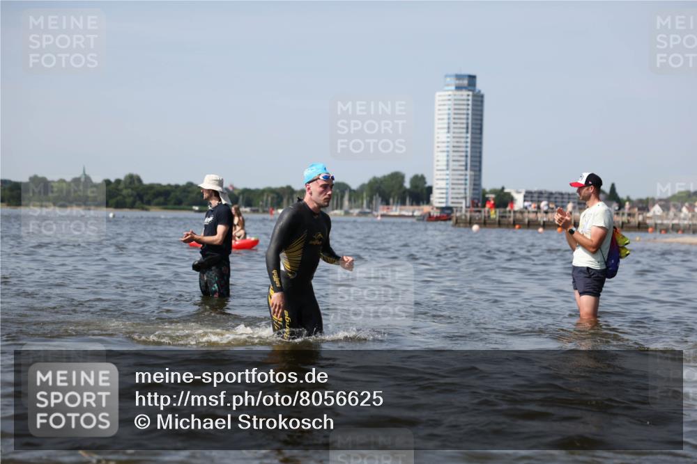 22.06.2025 - Viking Triathlon Michael Strokosch http://msf.ph/oto/8056625 22.06.2025 10:31:54 Schwimmen 63, 87, 99, 124, 125, 224, 435, 449, 488, 507, 555, 658 meine-sportfotos.de
