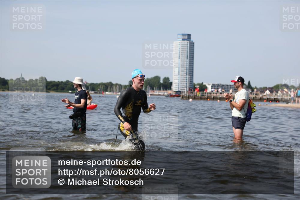 22.06.2025 - Viking Triathlon Michael Strokosch http://msf.ph/oto/8056627 22.06.2025 10:31:54 Schwimmen 63, 87, 99, 124, 125, 224, 435, 449, 488, 507, 555, 658 meine-sportfotos.de