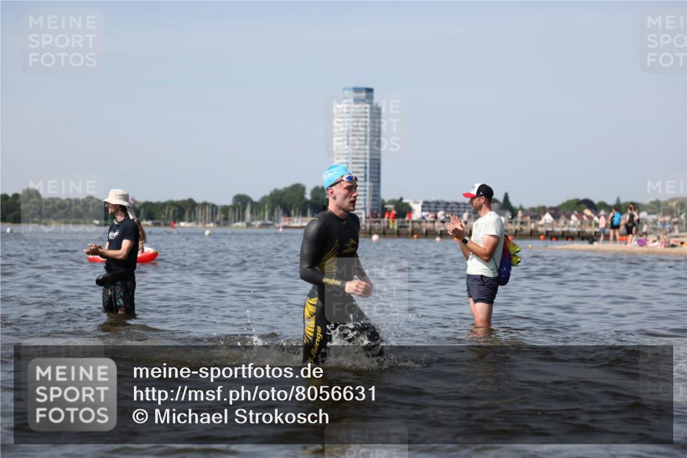 22.06.2025 - Viking Triathlon Michael Strokosch http://msf.ph/oto/8056631 22.06.2025 10:31:54 Schwimmen 63, 87, 99, 124, 125, 224, 435, 449, 488, 507, 555, 658 meine-sportfotos.de