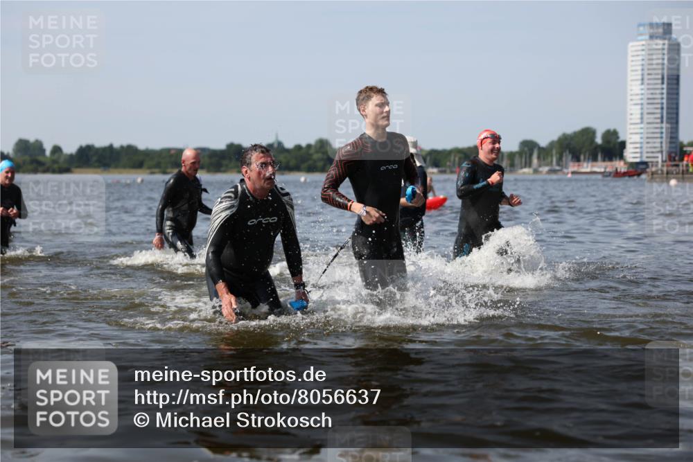 22.06.2025 - Viking Triathlon Michael Strokosch http://msf.ph/oto/8056637 22.06.2025 10:31:56 Schwimmen 63, 87, 99, 124, 125, 224, 226, 271, 435, 449, 464, 488, 507, 555, 658 meine-sportfotos.de