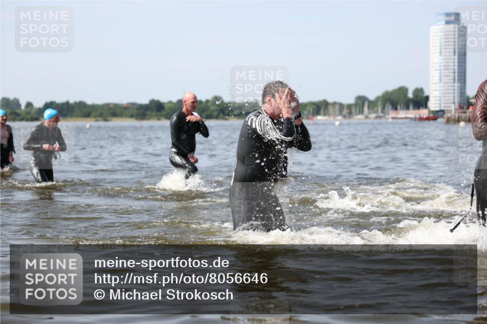 22.06.2025 - Viking Triathlon Michael Strokosch http://msf.ph/oto/8056646 22.06.2025 10:31:57 Schwimmen 63, 87, 99, 124, 125, 193, 224, 226, 271, 435, 449, 464, 488, 507, 555, 658 meine-sportfotos.de