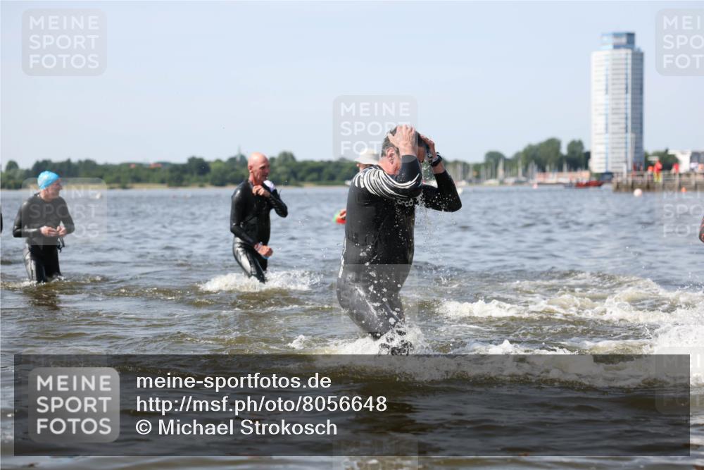 22.06.2025 - Viking Triathlon Michael Strokosch http://msf.ph/oto/8056648 22.06.2025 10:31:57 Schwimmen 63, 87, 99, 124, 125, 193, 224, 226, 271, 435, 449, 464, 488, 507, 555, 658 meine-sportfotos.de