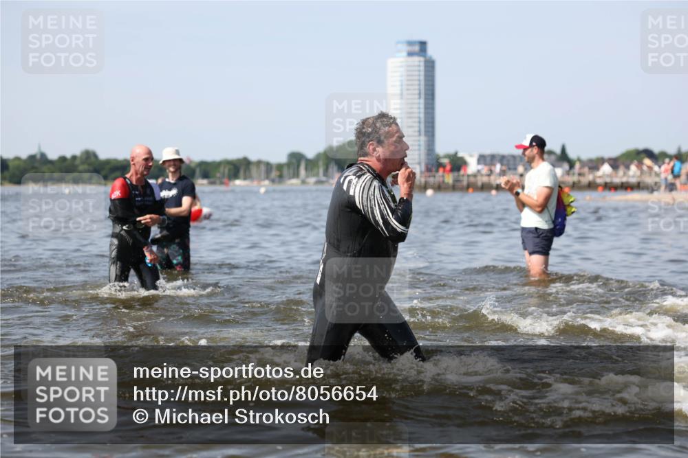 22.06.2025 - Viking Triathlon Michael Strokosch http://msf.ph/oto/8056654 22.06.2025 10:31:58 Schwimmen 63, 87, 124, 125, 193, 226, 271, 435, 449, 464, 488, 507, 555, 658 meine-sportfotos.de
