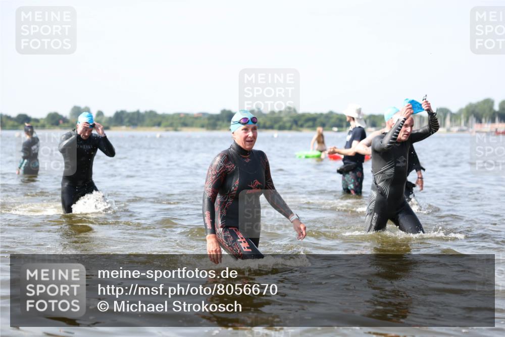 22.06.2025 - Viking Triathlon Michael Strokosch http://msf.ph/oto/8056670 22.06.2025 10:32:02 Schwimmen 63, 87, 193, 207, 226, 271, 435, 449, 464, 488, 507, 658 meine-sportfotos.de