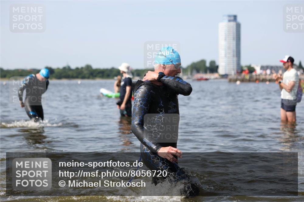 22.06.2025 - Viking Triathlon Michael Strokosch http://msf.ph/oto/8056720 22.06.2025 10:32:13 Schwimmen 53, 63, 147, 173, 193, 207, 214, 226, 271, 461, 464, 488 meine-sportfotos.de