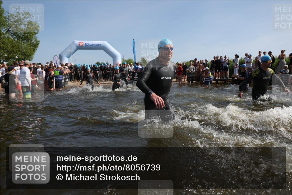 22.06.2025 - Viking Triathlon Michael Strokosch http://msf.ph/oto/8056739 22.06.2025 10:05:35 Schwimmen 22, 65, 83, 150, 167, 181, 210, 361, 439, 462, 511, 538, 553, 603, 654 meine-sportfotos.de