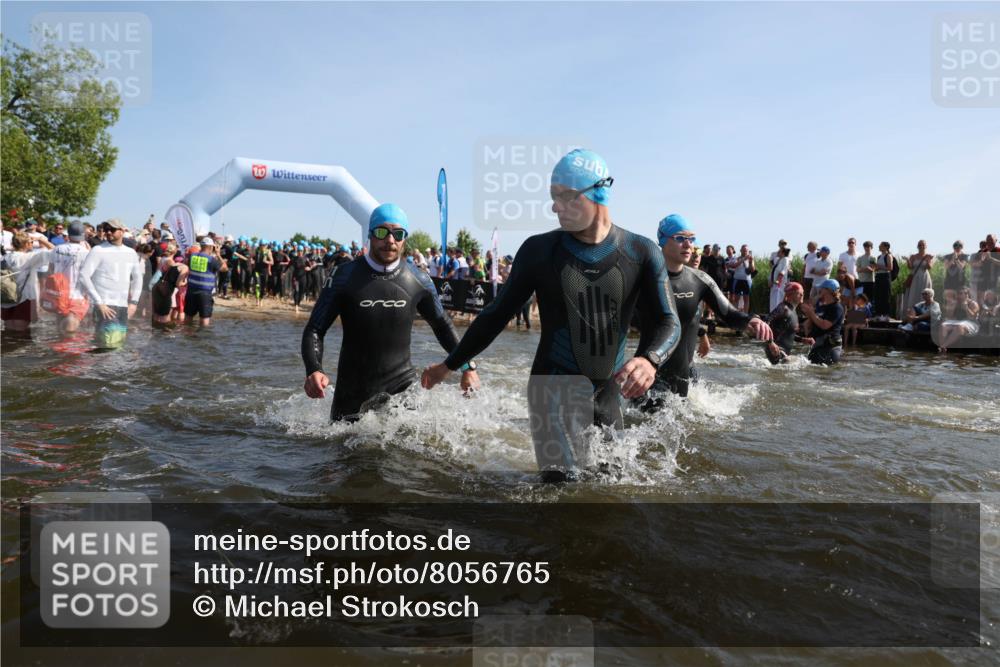 22.06.2025 - Viking Triathlon Michael Strokosch http://msf.ph/oto/8056765 22.06.2025 10:05:47 Schwimmen 65, 83, 128, 135, 194, 211, 275, 361, 379, 511, 517, 530, 553, 633, 653 meine-sportfotos.de