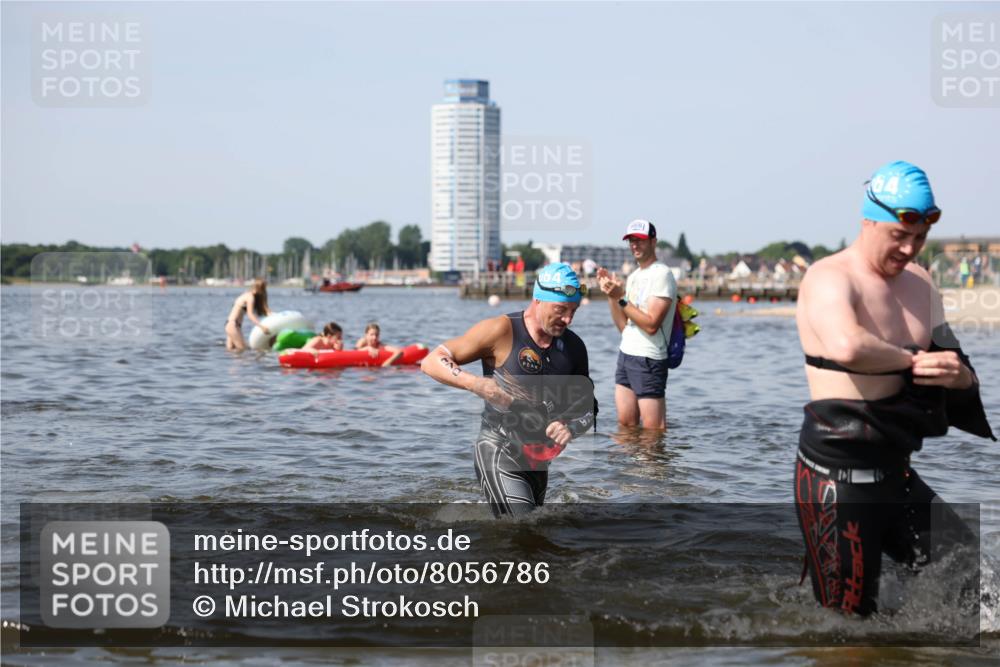 22.06.2025 - Viking Triathlon Michael Strokosch http://msf.ph/oto/8056786 22.06.2025 10:32:30 Schwimmen 53, 80, 147, 170, 173, 208, 461, 492 meine-sportfotos.de