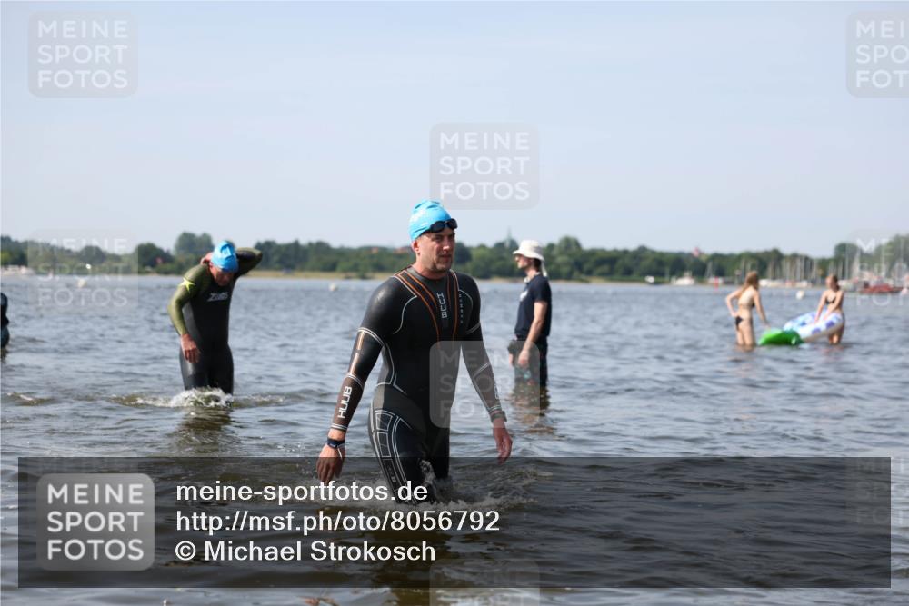 22.06.2025 - Viking Triathlon Michael Strokosch http://msf.ph/oto/8056792 22.06.2025 10:32:34 Schwimmen 53, 80, 170, 208, 278, 492 meine-sportfotos.de