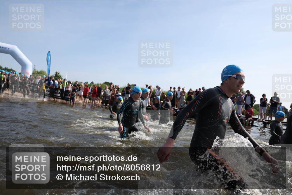 22.06.2025 - Viking Triathlon Michael Strokosch http://msf.ph/oto/8056812 22.06.2025 10:06:09 Schwimmen 39, 41, 84, 110, 144, 169, 191, 249, 266, 269, 325, 390, 440, 446, 460, 489, 508, 644 meine-sportfotos.de