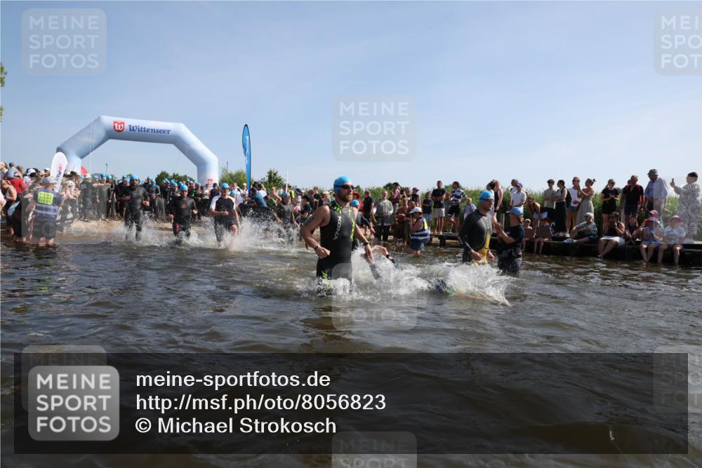 22.06.2025 - Viking Triathlon Michael Strokosch http://msf.ph/oto/8056823 22.06.2025 10:06:14 Schwimmen 39, 41, 60, 84, 110, 117, 153, 191, 266, 325, 385, 440, 446, 487, 535 meine-sportfotos.de