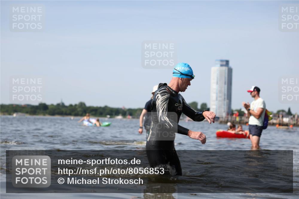 22.06.2025 - Viking Triathlon Michael Strokosch http://msf.ph/oto/8056853 22.06.2025 10:32:59 Schwimmen 91, 113, 287, 399 meine-sportfotos.de