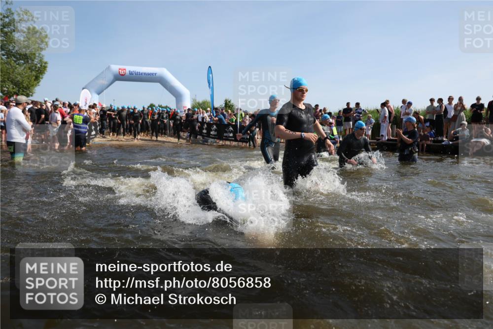 22.06.2025 - Viking Triathlon Michael Strokosch http://msf.ph/oto/8056858 22.06.2025 10:06:22 Schwimmen 18, 24, 36, 60, 84, 110, 117, 153, 191, 192, 298, 385, 440, 487, 535 meine-sportfotos.de