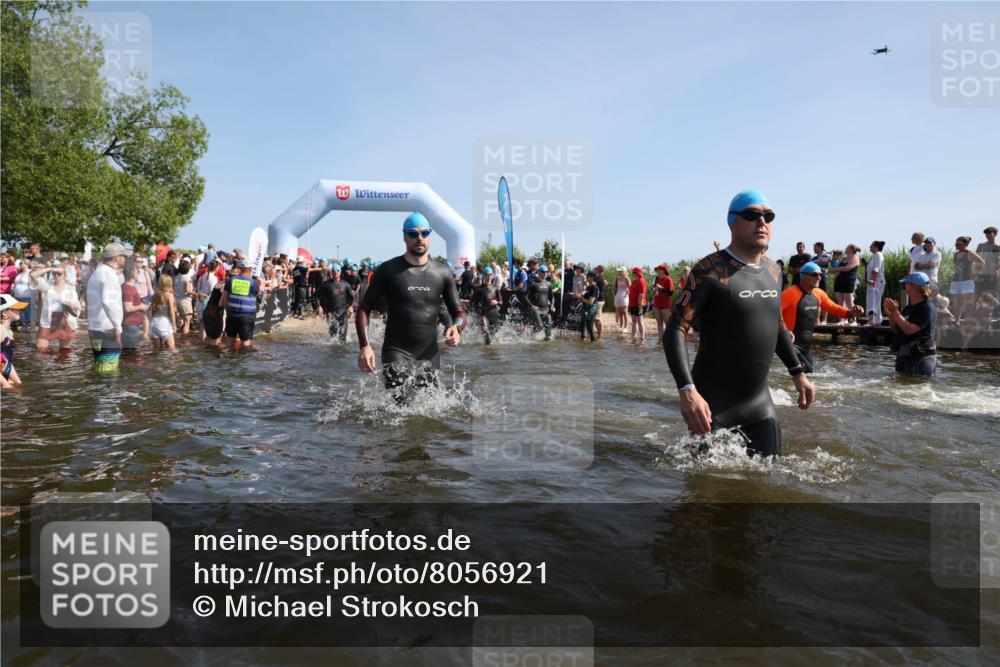 22.06.2025 - Viking Triathlon Michael Strokosch http://msf.ph/oto/8056921 22.06.2025 10:06:39 Schwimmen 44, 74, 93, 109, 159, 168, 205, 219, 358, 376, 450, 606, 625 meine-sportfotos.de