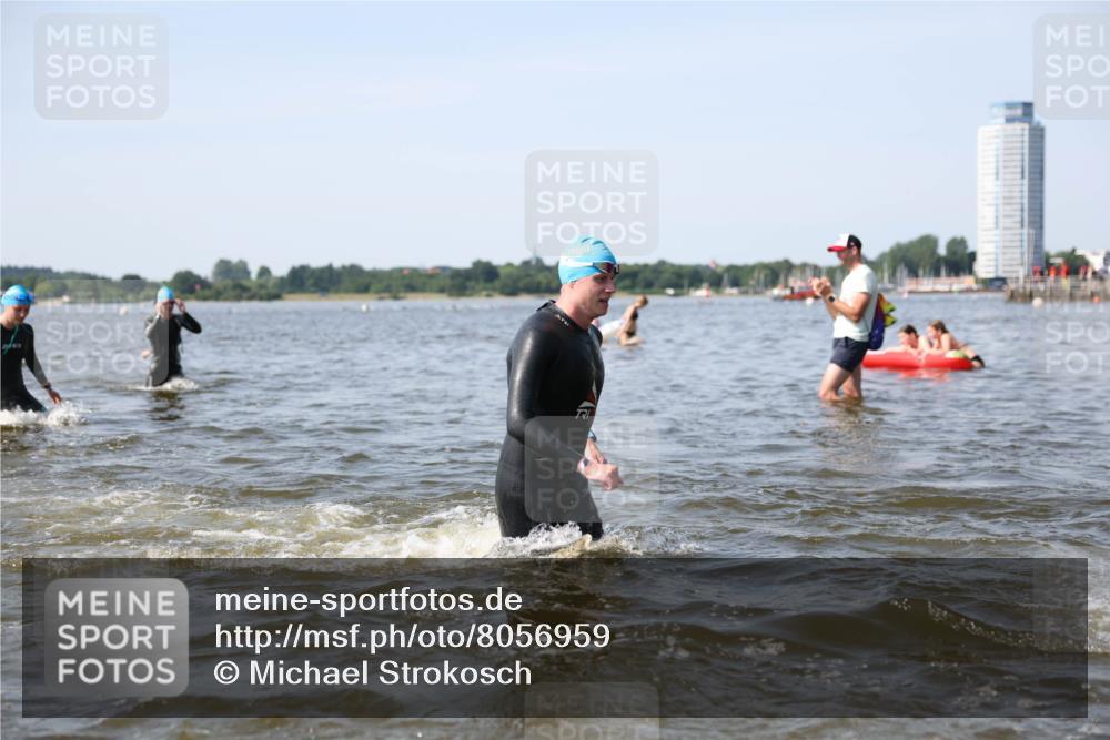22.06.2025 - Viking Triathlon Michael Strokosch http://msf.ph/oto/8056959 22.06.2025 10:33:40 Schwimmen 5, 38, 50, 149, 242, 255, 304, 348, 382, 438, 457, 522 meine-sportfotos.de