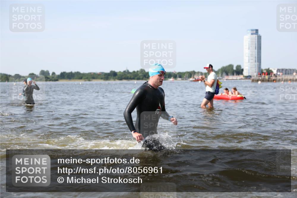 22.06.2025 - Viking Triathlon Michael Strokosch http://msf.ph/oto/8056961 22.06.2025 10:33:40 Schwimmen 5, 38, 50, 149, 242, 255, 304, 348, 382, 438, 457, 522 meine-sportfotos.de