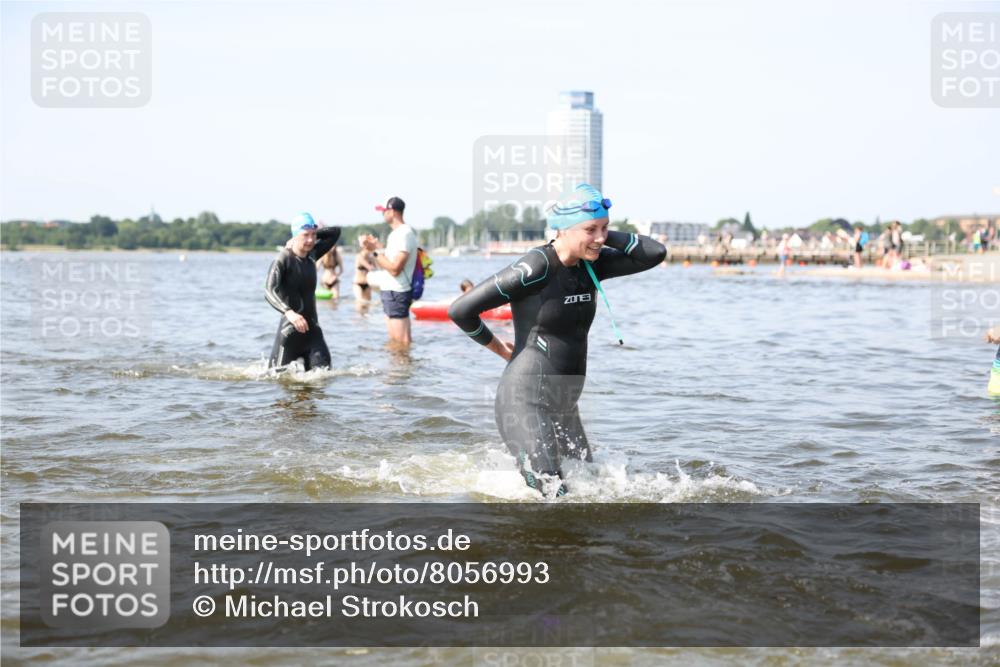 22.06.2025 - Viking Triathlon Michael Strokosch http://msf.ph/oto/8056993 22.06.2025 10:33:46 Schwimmen 5, 50, 149, 184, 229, 242, 255, 304, 348, 349, 438, 457 meine-sportfotos.de