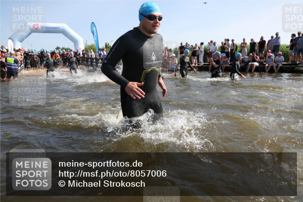 22.06.2025 - Viking Triathlon Michael Strokosch http://msf.ph/oto/8057006 22.06.2025 10:07:05 Schwimmen 64, 123, 190, 244, 328, 369, 402, 431, 467, 494, 498, 519, 607, 631, 649 meine-sportfotos.de