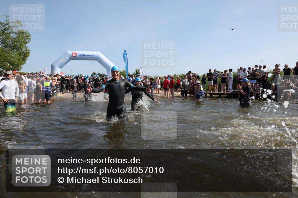 22.06.2025 - Viking Triathlon Michael Strokosch http://msf.ph/oto/8057010 22.06.2025 10:07:09 Schwimmen 64, 123, 190, 201, 202, 223, 328, 369, 402, 431, 463, 519, 607, 631, 637, 649 meine-sportfotos.de