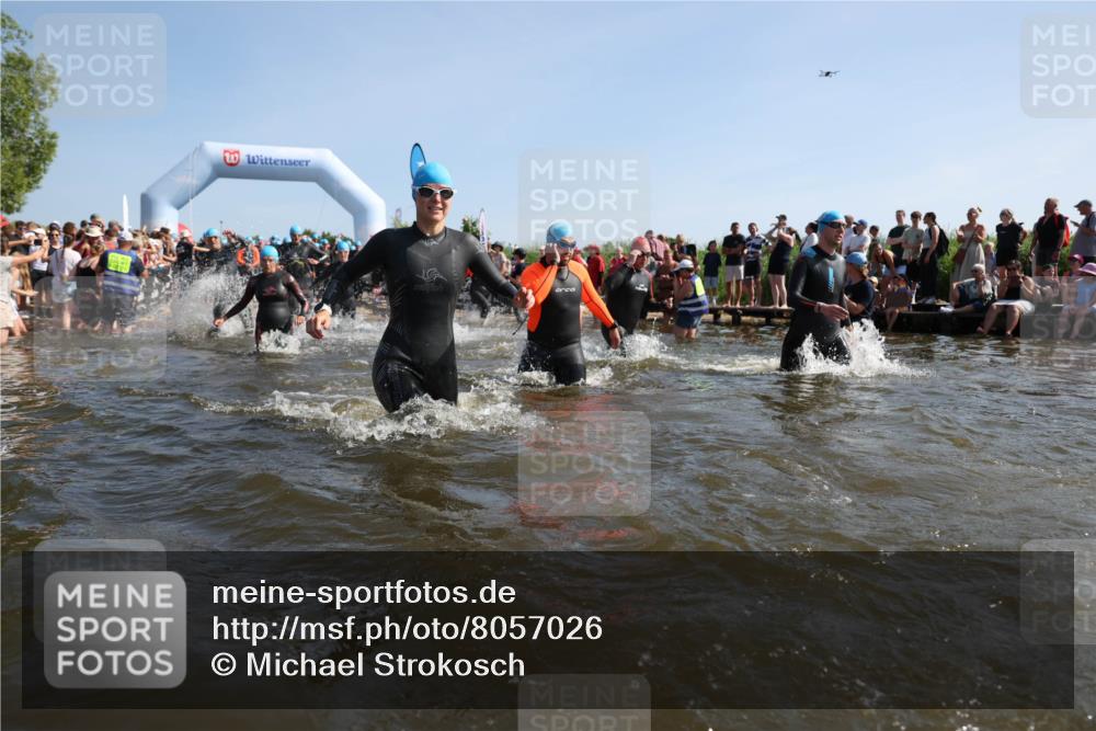 22.06.2025 - Viking Triathlon Michael Strokosch http://msf.ph/oto/8057026 22.06.2025 10:07:14 Schwimmen 64, 123, 190, 201, 202, 223, 267, 273, 326, 333, 402, 425, 431, 463, 519, 607, 637 meine-sportfotos.de