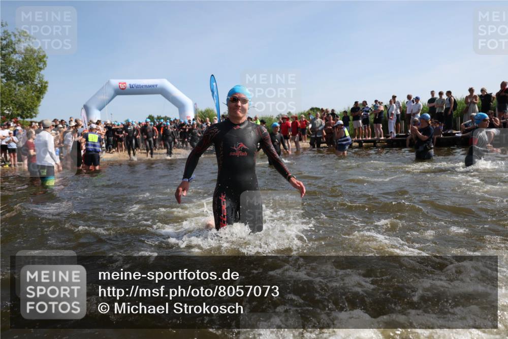 22.06.2025 - Viking Triathlon Michael Strokosch http://msf.ph/oto/8057073 22.06.2025 10:07:28 Schwimmen 155, 213, 235, 256, 267, 273, 317, 333, 342, 343, 353, 421, 425, 531 meine-sportfotos.de