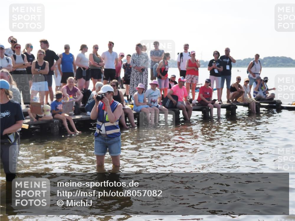 22.06.2025 - Viking Triathlon MichiJ http://msf.ph/oto/8057082 22.06.2025 09:52:35 Schwimmen  meine-sportfotos.de