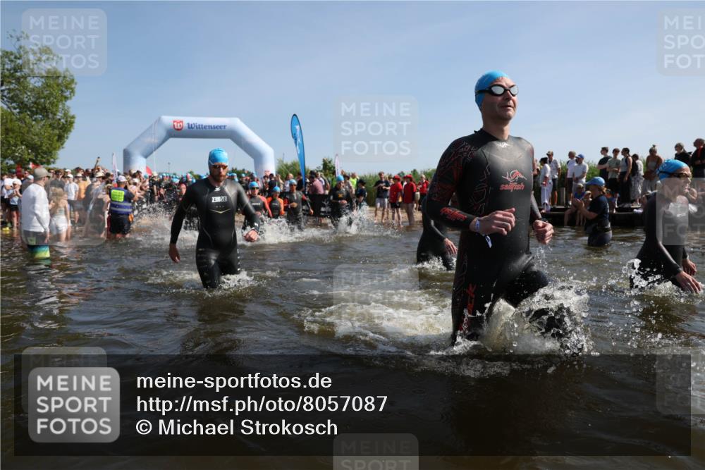 22.06.2025 - Viking Triathlon Michael Strokosch http://msf.ph/oto/8057087 22.06.2025 10:07:35 Schwimmen 23, 121, 143, 213, 235, 270, 285, 317, 342, 353, 363, 436, 476, 484, 547, 615, 621 meine-sportfotos.de