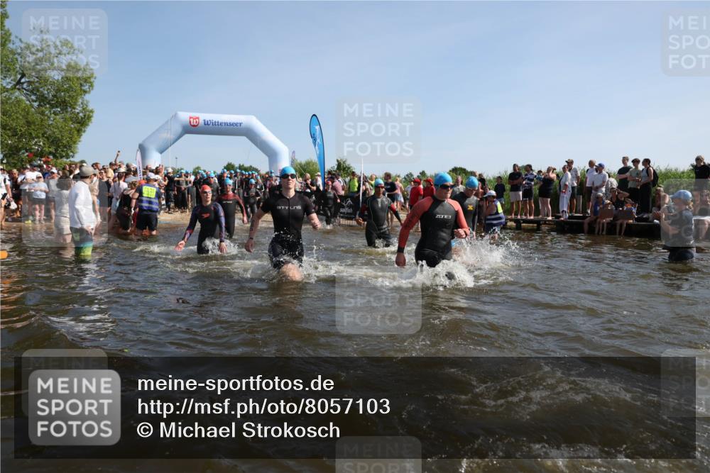 22.06.2025 - Viking Triathlon Michael Strokosch http://msf.ph/oto/8057103 22.06.2025 10:07:38 Schwimmen 16, 23, 121, 143, 213, 270, 285, 342, 353, 363, 436, 476, 484, 547, 615, 621 meine-sportfotos.de