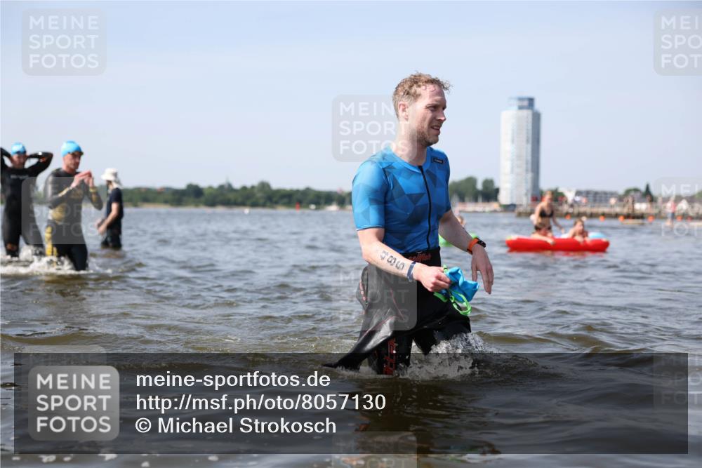 22.06.2025 - Viking Triathlon Michael Strokosch http://msf.ph/oto/8057130 22.06.2025 10:34:23 Schwimmen 46, 294, 306, 366, 430, 486, 520, 527, 546 meine-sportfotos.de
