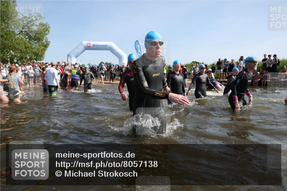 22.06.2025 - Viking Triathlon Michael Strokosch http://msf.ph/oto/8057138 22.06.2025 10:07:46 Schwimmen 16, 76, 95, 102, 143, 263, 363, 372, 436, 453, 477, 503, 547, 621, 624 meine-sportfotos.de