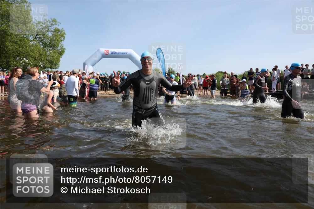 22.06.2025 - Viking Triathlon Michael Strokosch http://msf.ph/oto/8057149 22.06.2025 10:07:51 Schwimmen 16, 31, 76, 95, 102, 130, 263, 292, 372, 453, 477, 503, 624, 650 meine-sportfotos.de