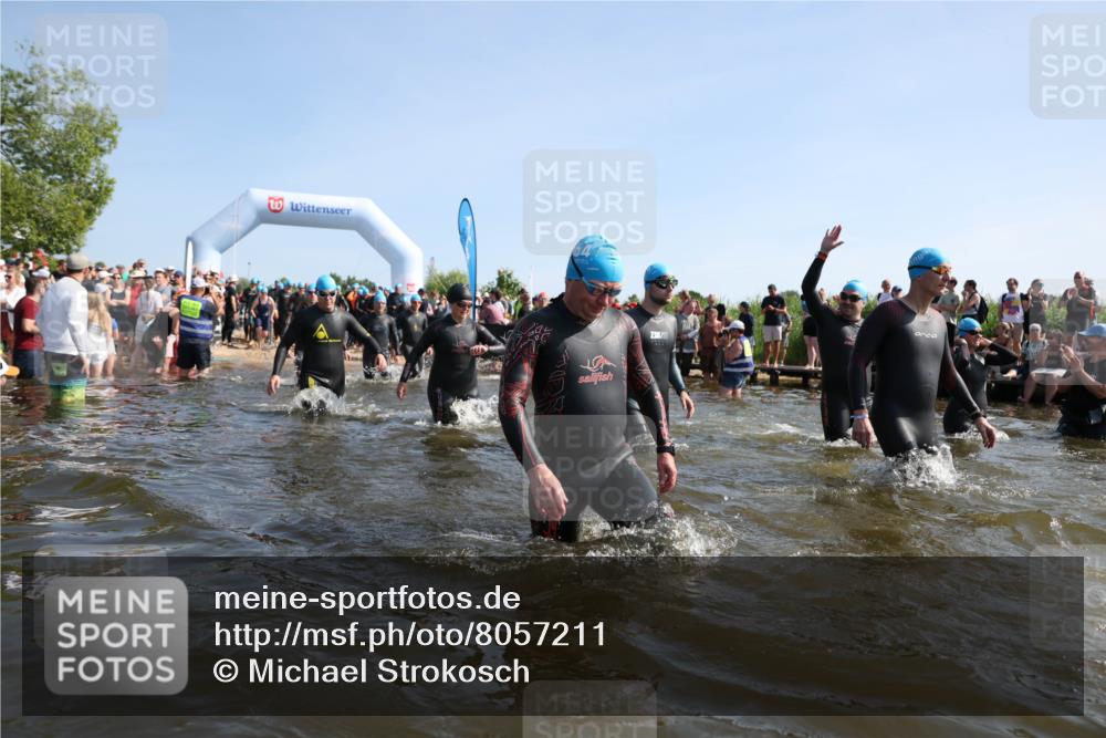 22.06.2025 - Viking Triathlon Michael Strokosch http://msf.ph/oto/8057211 22.06.2025 10:08:15 Schwimmen 37, 51, 106, 116, 133, 140, 222, 225, 364, 378, 403, 406, 410, 480, 638 meine-sportfotos.de