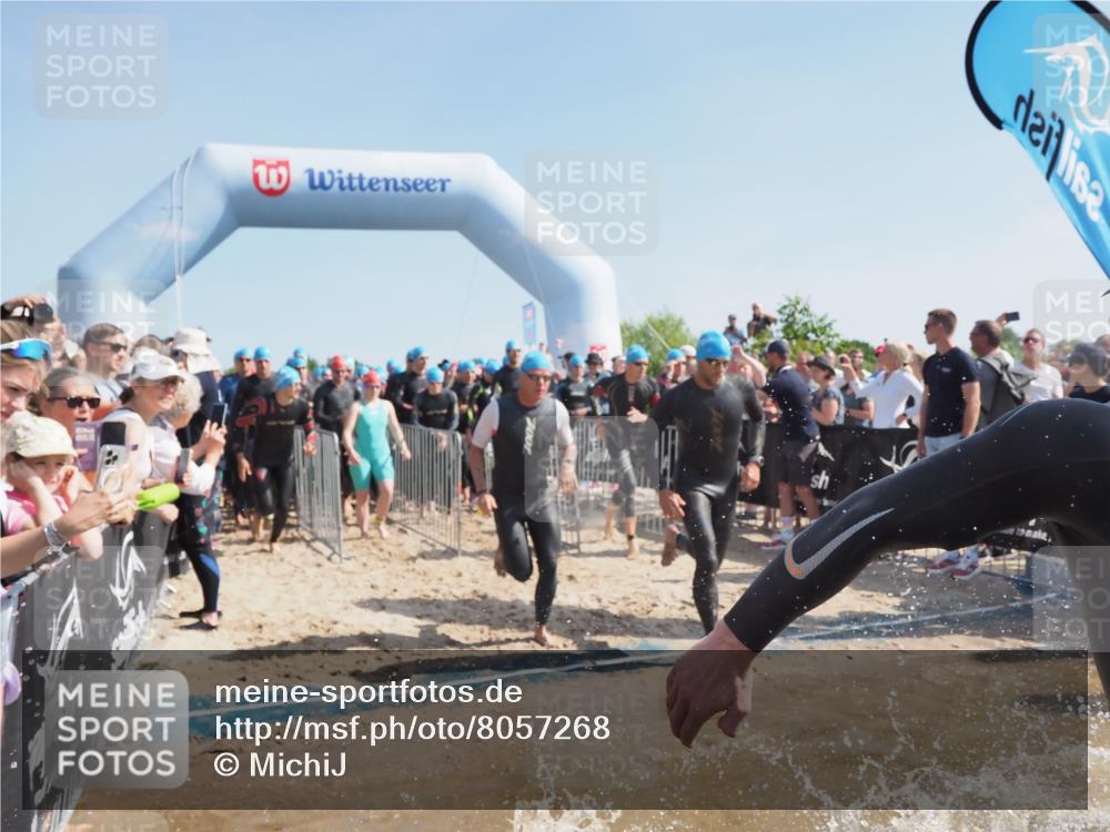 22.06.2025 - Viking Triathlon MichiJ http://msf.ph/oto/8057268 22.06.2025 10:00:12 Schwimmen 2, 4, 100, 122, 329, 485, 521, 544, 609 meine-sportfotos.de