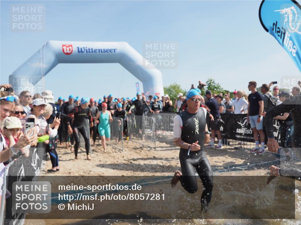 22.06.2025 - Viking Triathlon MichiJ http://msf.ph/oto/8057281 22.06.2025 10:00:12 Schwimmen 2, 4, 100, 122, 329, 485, 521, 544, 609 meine-sportfotos.de