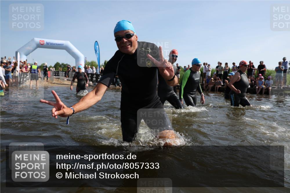 22.06.2025 - Viking Triathlon Michael Strokosch http://msf.ph/oto/8057333 22.06.2025 10:08:58 Schwimmen 160, 359, 405, 483, 634 meine-sportfotos.de