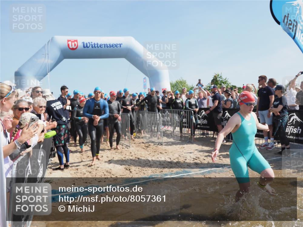 22.06.2025 - Viking Triathlon MichiJ http://msf.ph/oto/8057361 22.06.2025 10:00:16 Schwimmen 2, 4, 10, 49, 81, 100, 122, 329, 420, 455, 473, 485, 521, 544, 557, 609, 610, 611, 617 meine-sportfotos.de
