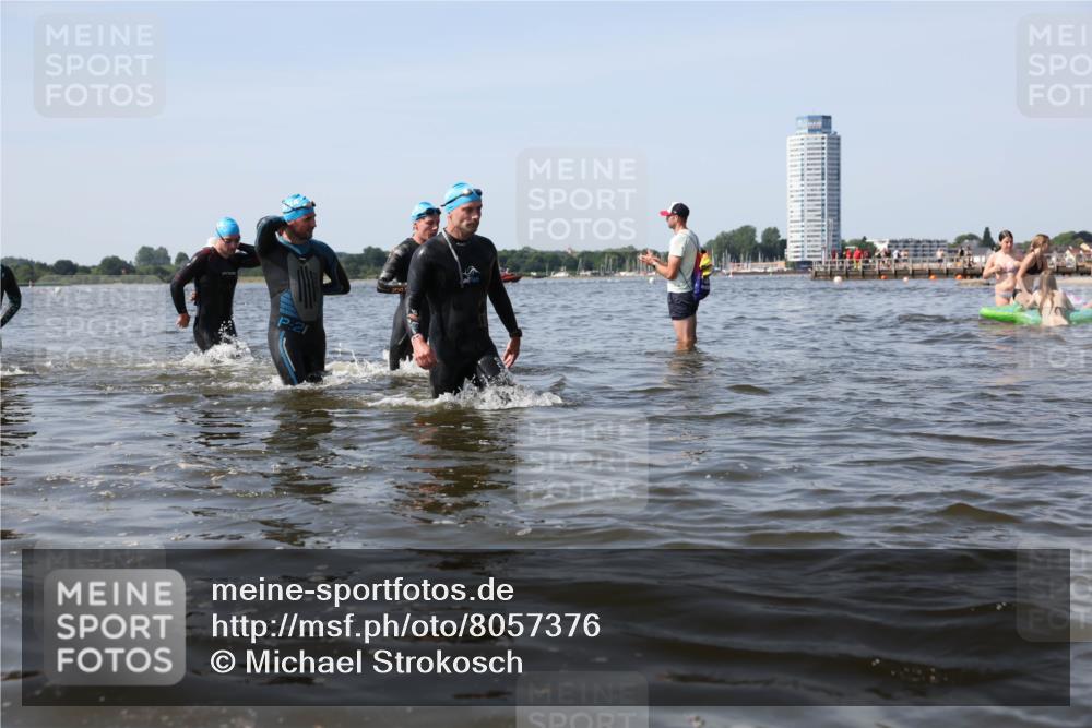 22.06.2025 - Viking Triathlon Michael Strokosch http://msf.ph/oto/8057376 22.06.2025 10:35:15 Schwimmen 139, 157, 204, 296, 365, 508, 632, 660 meine-sportfotos.de
