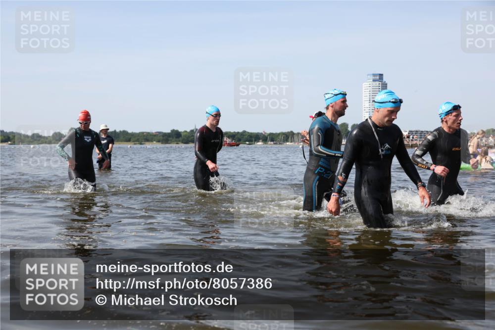 22.06.2025 - Viking Triathlon Michael Strokosch http://msf.ph/oto/8057386 22.06.2025 10:35:17 Schwimmen 139, 157, 204, 296, 320, 365, 395, 482, 508, 632, 660 meine-sportfotos.de