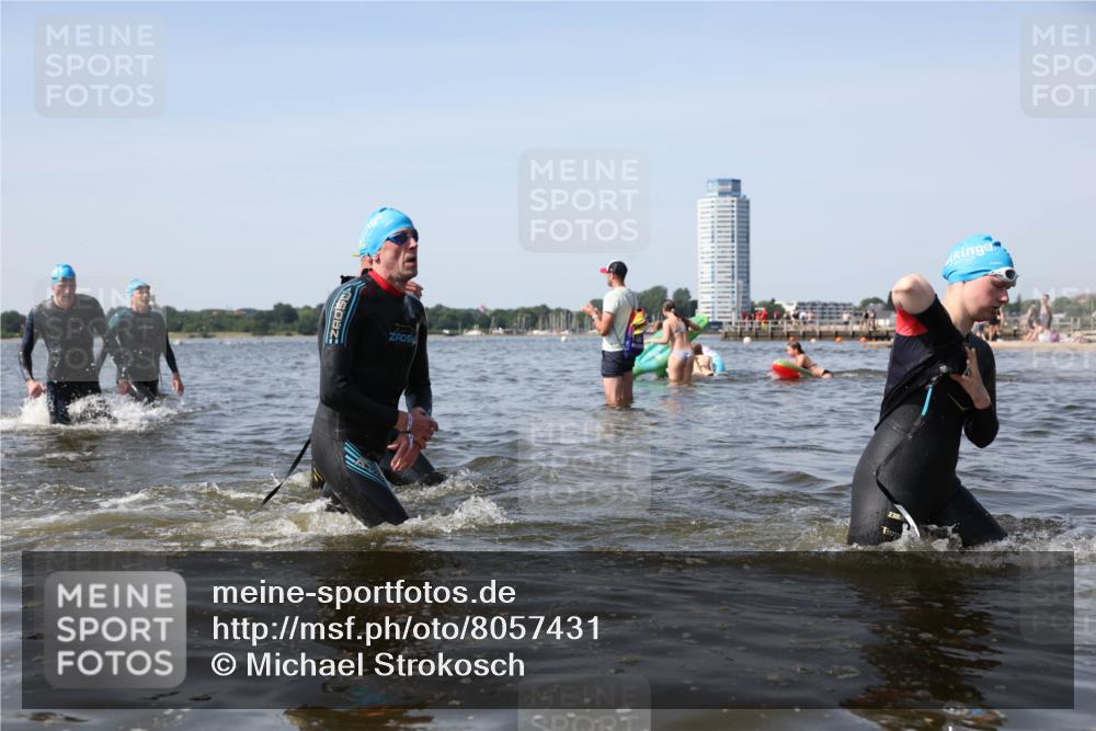 22.06.2025 - Viking Triathlon Michael Strokosch http://msf.ph/oto/8057431 22.06.2025 10:35:26 Schwimmen 107, 127, 134, 204, 296, 320, 365, 395, 415, 482, 508, 602, 632 meine-sportfotos.de