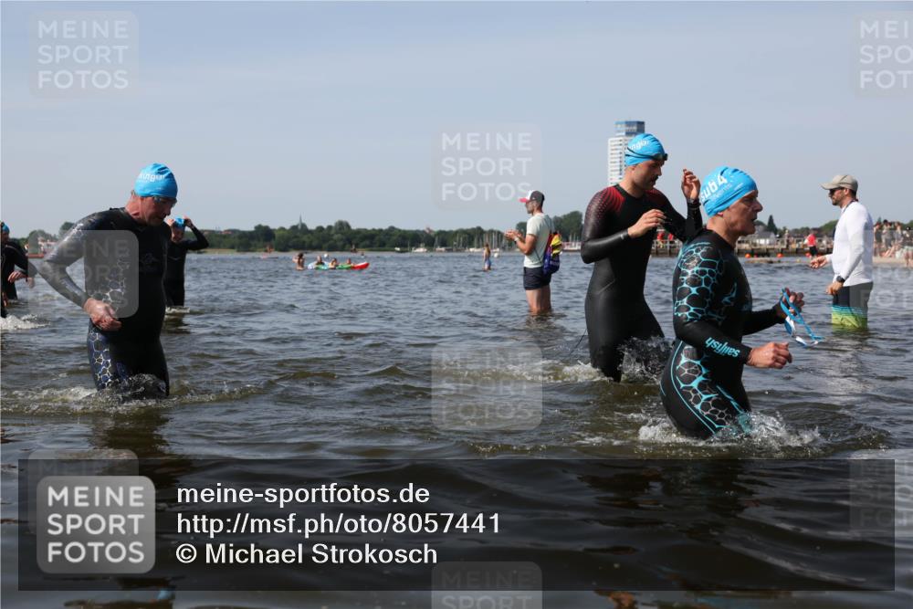 22.06.2025 - Viking Triathlon Michael Strokosch http://msf.ph/oto/8057441 22.06.2025 10:38:18 Schwimmen 61, 72, 89, 191, 209, 269, 398, 447, 509, 535, 662 meine-sportfotos.de