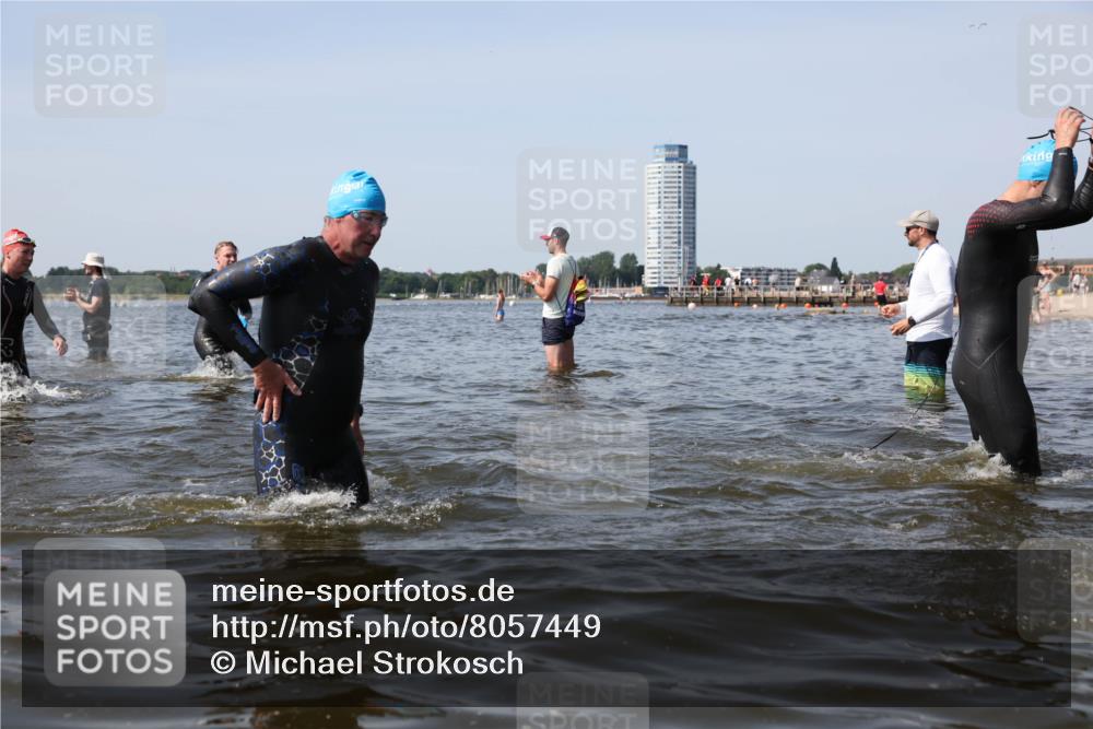 22.06.2025 - Viking Triathlon Michael Strokosch http://msf.ph/oto/8057449 22.06.2025 10:38:19 Schwimmen 61, 72, 89, 191, 209, 269, 398, 428, 447, 509, 535, 662 meine-sportfotos.de