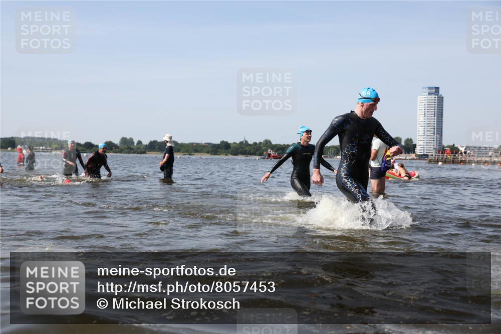 22.06.2025 - Viking Triathlon Michael Strokosch http://msf.ph/oto/8057453 22.06.2025 10:35:29 Schwimmen 20, 62, 107, 127, 134, 154, 204, 320, 395, 415, 482, 508, 602, 632 meine-sportfotos.de