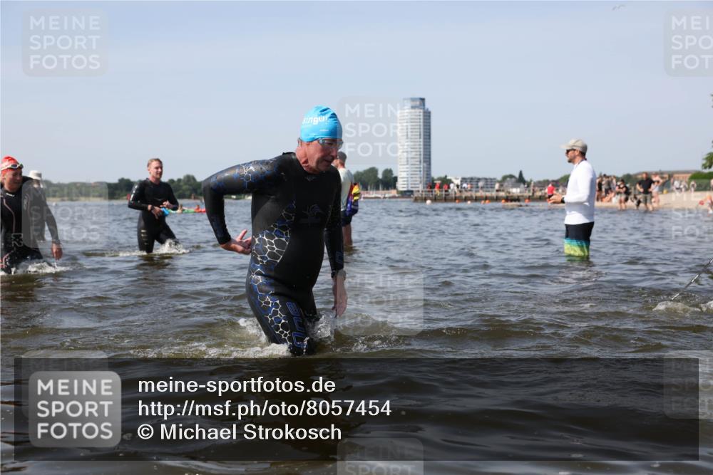 22.06.2025 - Viking Triathlon Michael Strokosch http://msf.ph/oto/8057454 22.06.2025 10:38:20 Schwimmen 61, 72, 89, 191, 209, 269, 398, 428, 447, 509, 535, 603, 662 meine-sportfotos.de