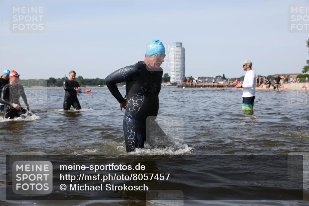 22.06.2025 - Viking Triathlon Michael Strokosch http://msf.ph/oto/8057457 22.06.2025 10:38:20 Schwimmen 61, 72, 89, 191, 209, 269, 398, 428, 447, 509, 535, 603, 662 meine-sportfotos.de