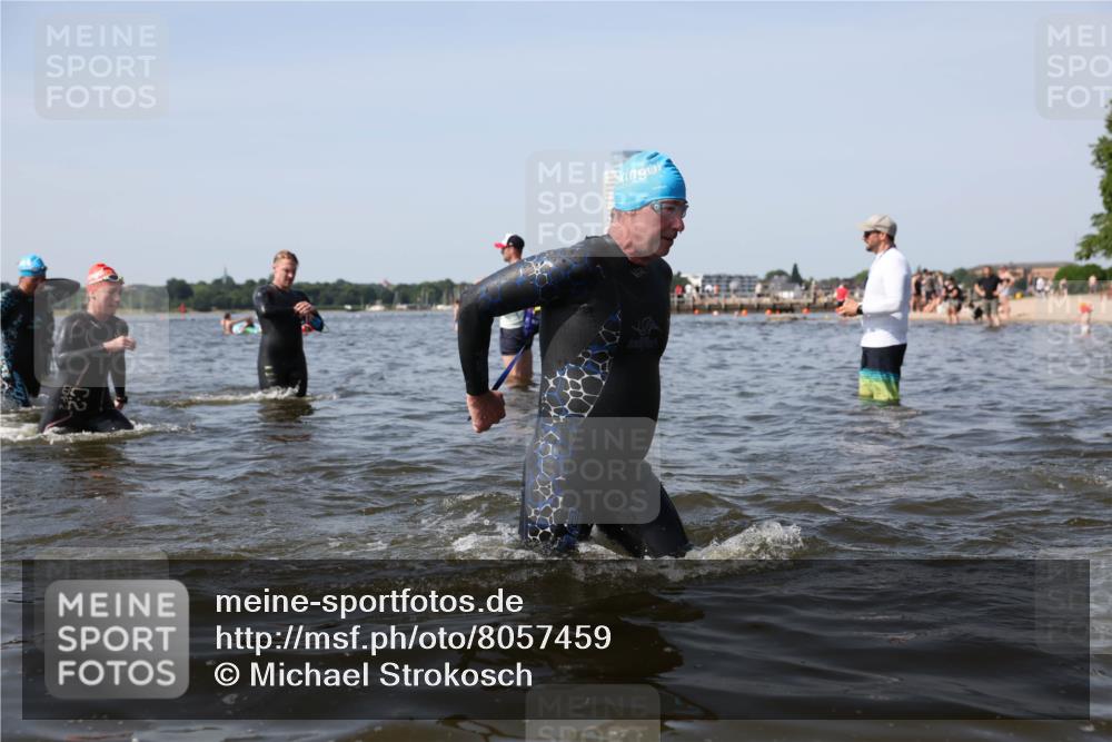 22.06.2025 - Viking Triathlon Michael Strokosch http://msf.ph/oto/8057459 22.06.2025 10:38:20 Schwimmen 61, 72, 89, 191, 209, 269, 398, 428, 447, 509, 535, 603, 662 meine-sportfotos.de